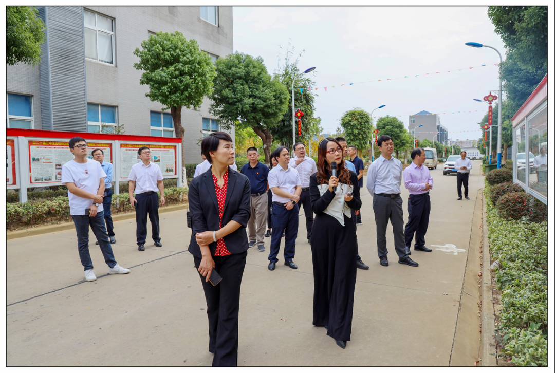 市委社會(huì)工作部領(lǐng)導(dǎo)率全市系統(tǒng)干部到大禹電氣調(diào)研兩新基層黨建工作